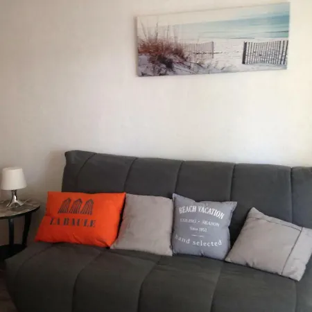 Apartment 1 Avenue Des Dryades - *